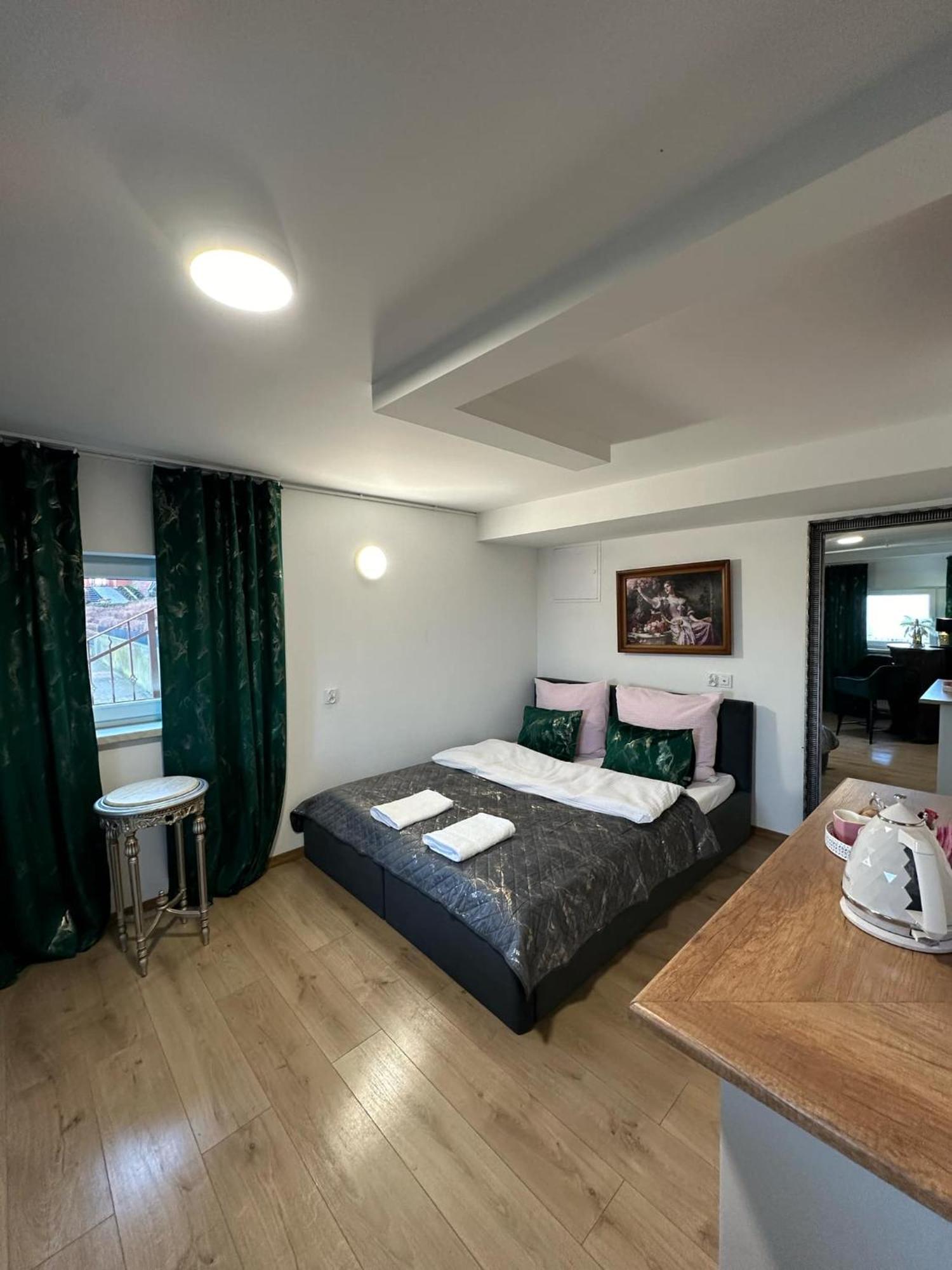 Apartament Bena Ze Zjawiskowym Tarasem Widokowym Chelmno  Exterior photo